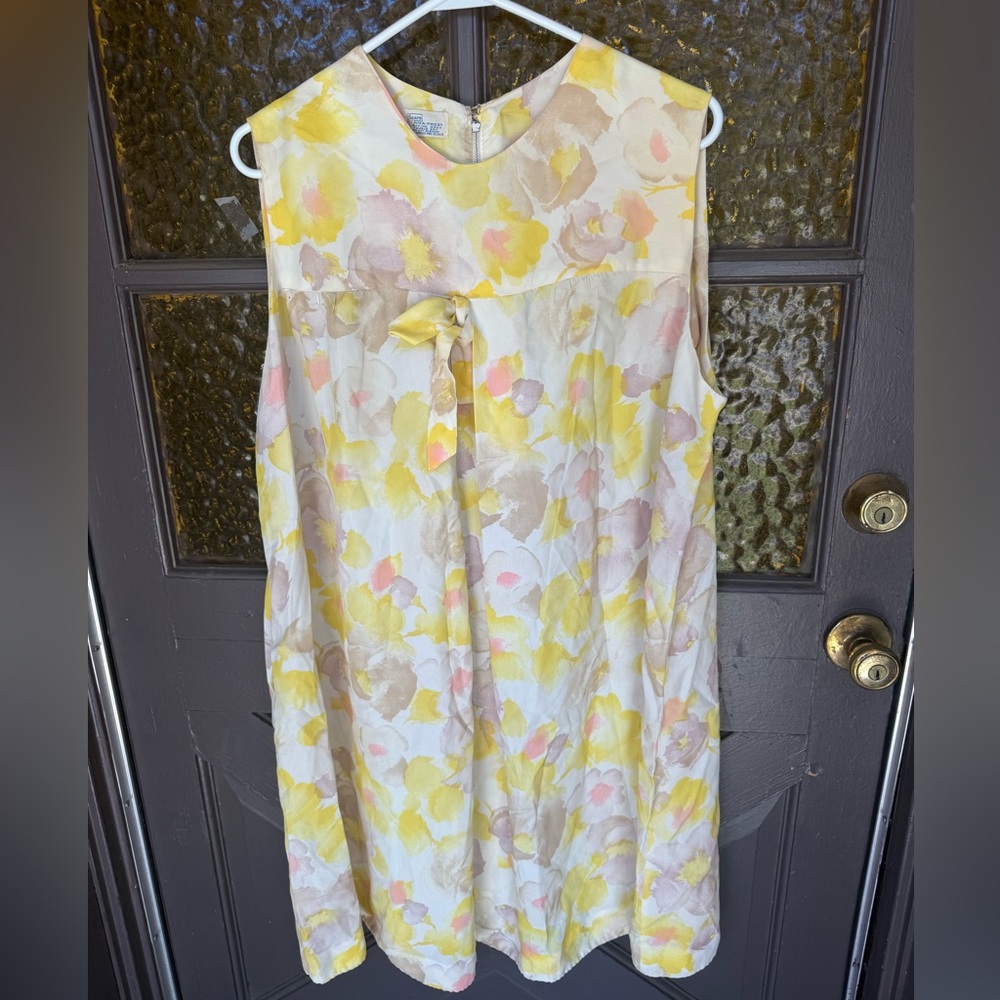 Vintage 1960s Sears Yellow and Cream floral Dress
